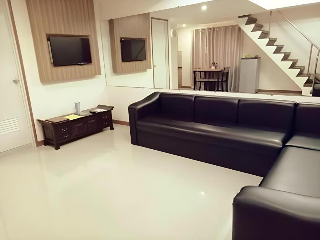 Score Birds Hotel Анхелес Екстер'єр фото