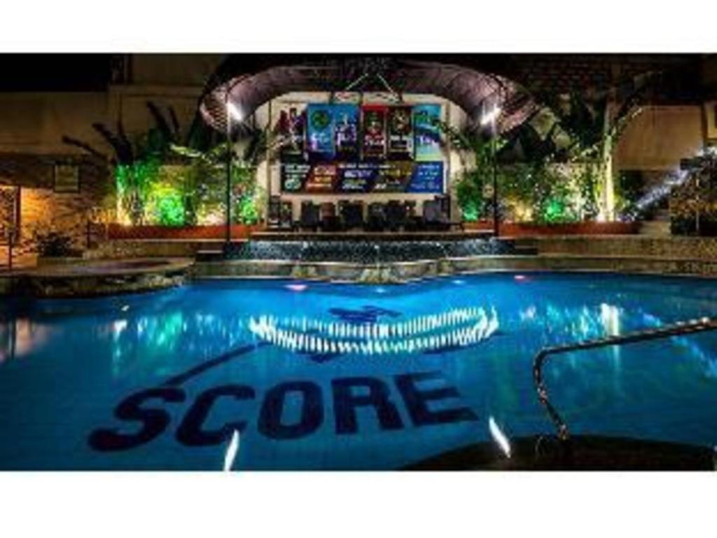 Score Birds Hotel Анхелес Екстер'єр фото